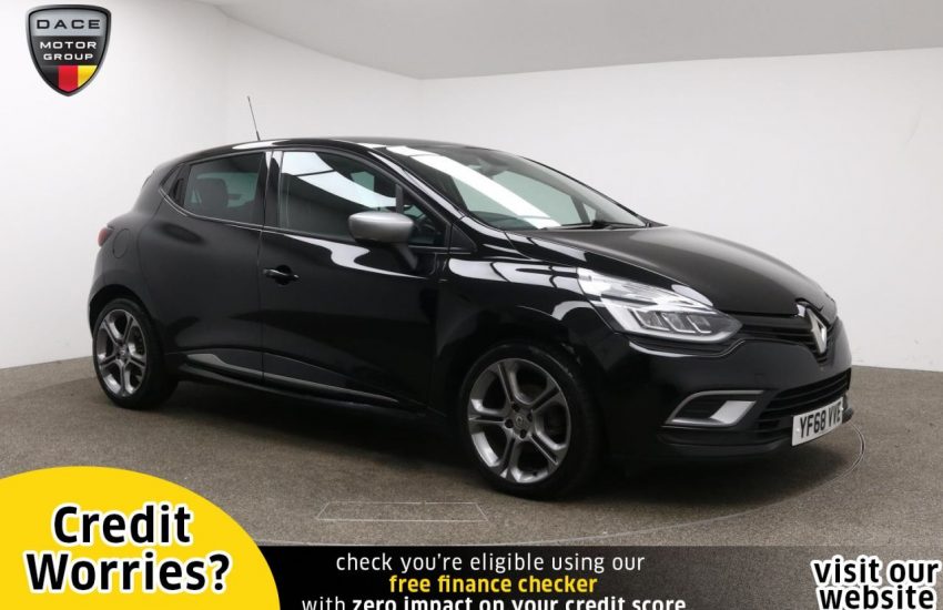 Used 2018 BLACK RENAULT CLIO for sale in Manchester