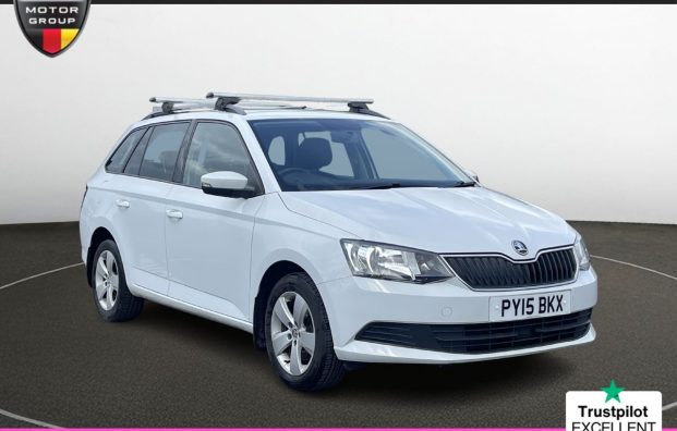 Used 2015 WHITE SKODA FABIA for sale in Manchester