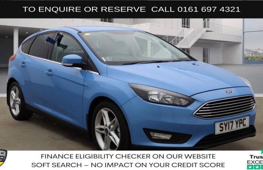 Used 2017 BLUE FORD FOCUS for sale in Manchester