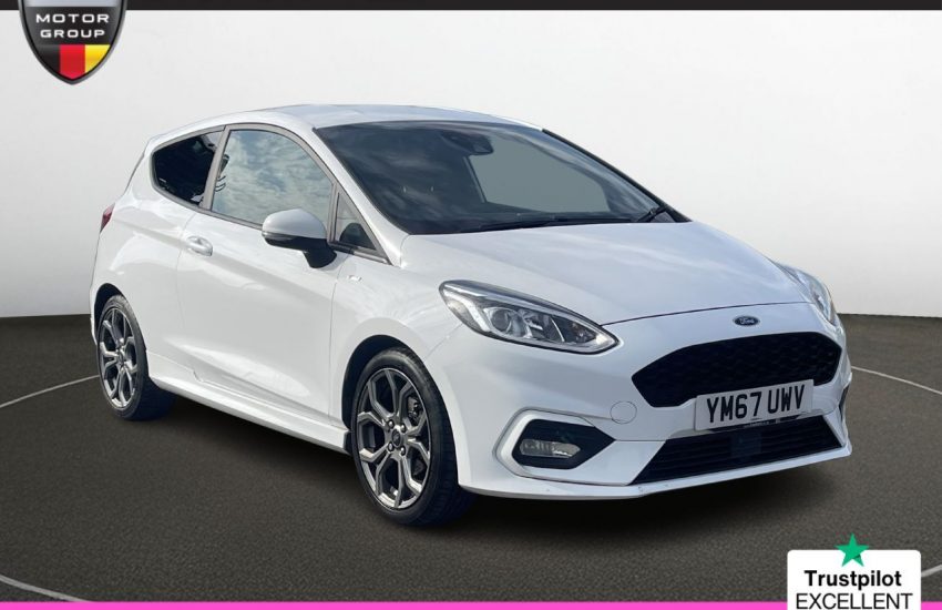 Used 2018 WHITE FORD FIESTA for sale in Manchester