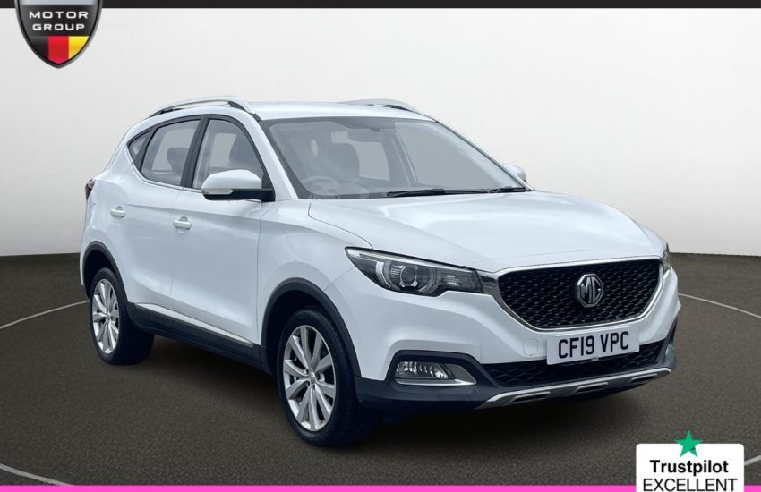 Used 2019 WHITE MG MG ZS for sale in Manchester