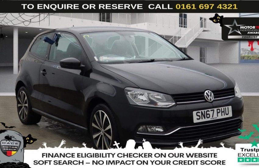Used 2017 BLACK VOLKSWAGEN POLO for sale in Manchester