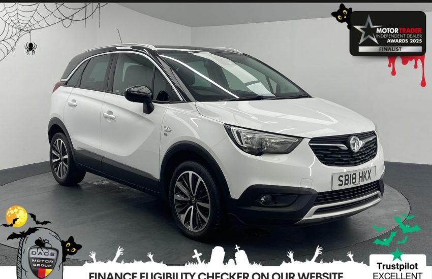 Used 2018 WHITE VAUXHALL CROSSLAND X for sale in Manchester