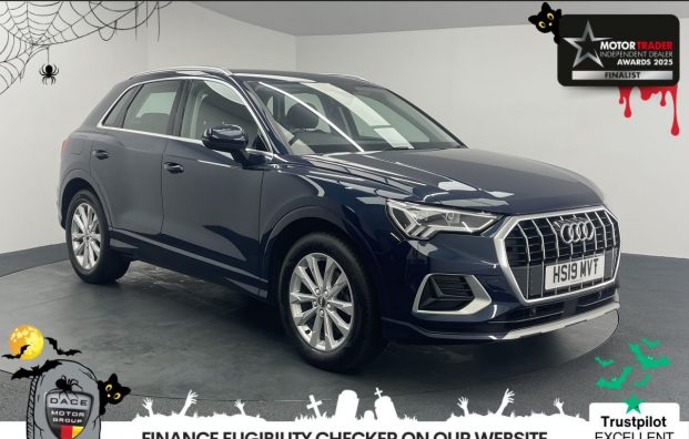 Used 2019 BLUE AUDI Q3 for sale in Manchester