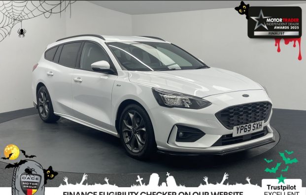 Used 2019 WHITE FORD FOCUS for sale in Manchester