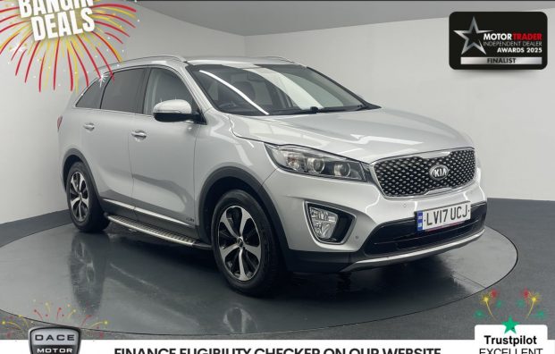 Used 2017 SILVER KIA SORENTO for sale in Manchester