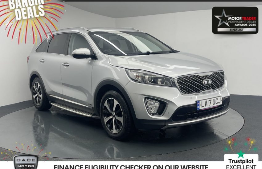 Used 2017 SILVER KIA SORENTO for sale in Manchester