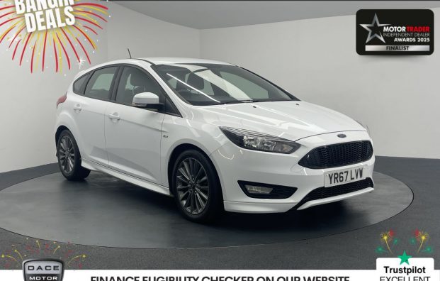 Used 2017 WHITE FORD FOCUS for sale in Manchester