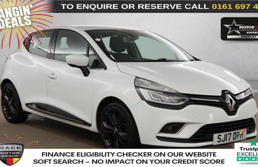 Used 2017 WHITE RENAULT CLIO for sale in Manchester