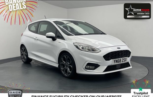 Used 2018 WHITE FORD FIESTA for sale in Manchester