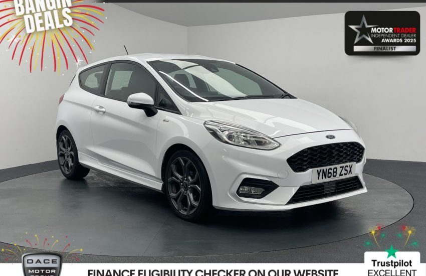 Used 2018 WHITE FORD FIESTA for sale in Manchester