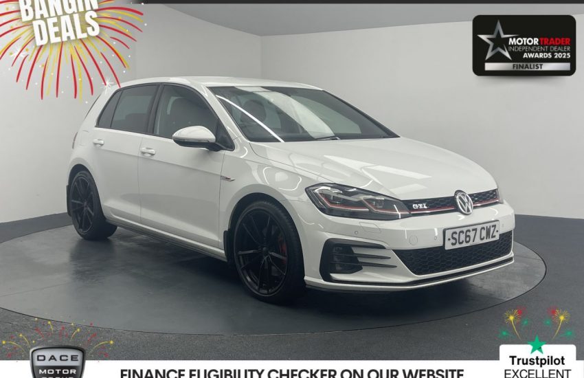 Used 2018 WHITE VOLKSWAGEN GOLF for sale in Manchester