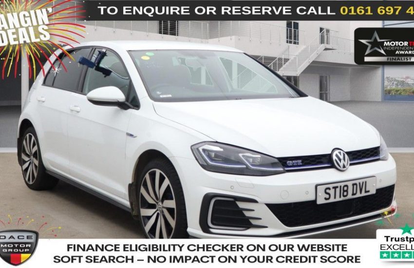 Used 2018 WHITE VOLKSWAGEN GOLF for sale in Manchester