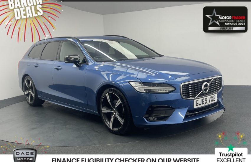 Used 2019 BLUE VOLVO V90 for sale in Manchester