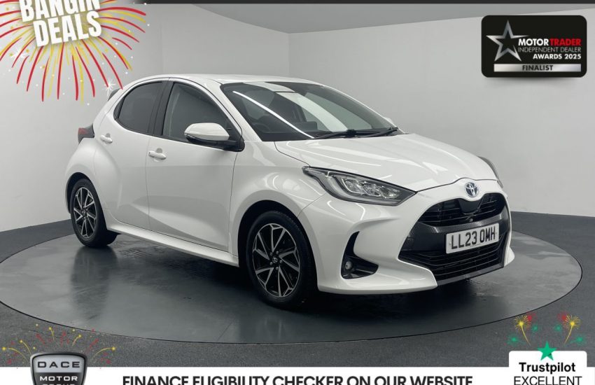 Used 2023 WHITE TOYOTA YARIS for sale in Manchester