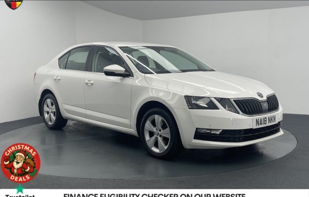 Used 2018 WHITE SKODA OCTAVIA for sale in Manchester