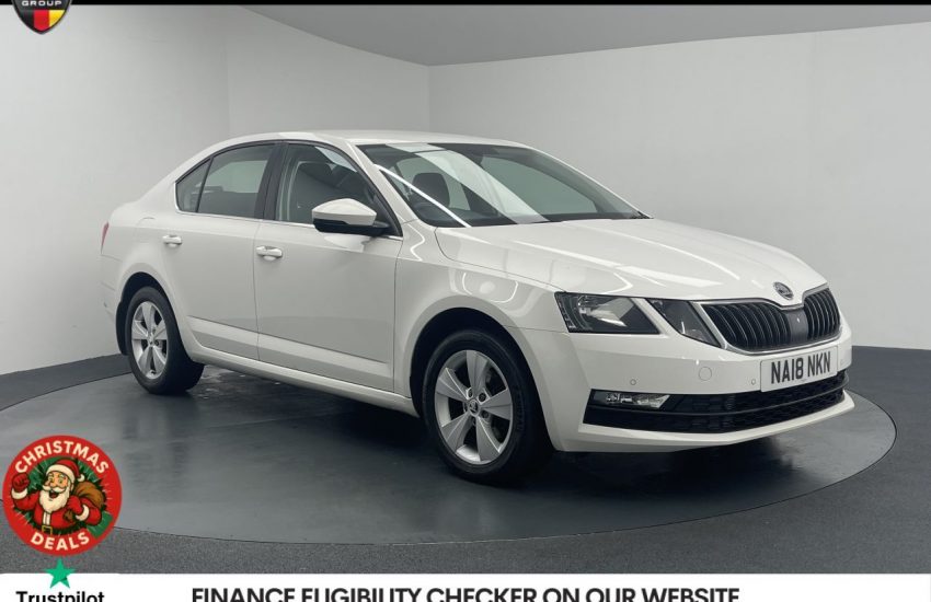 Used 2018 WHITE SKODA OCTAVIA for sale in Manchester
