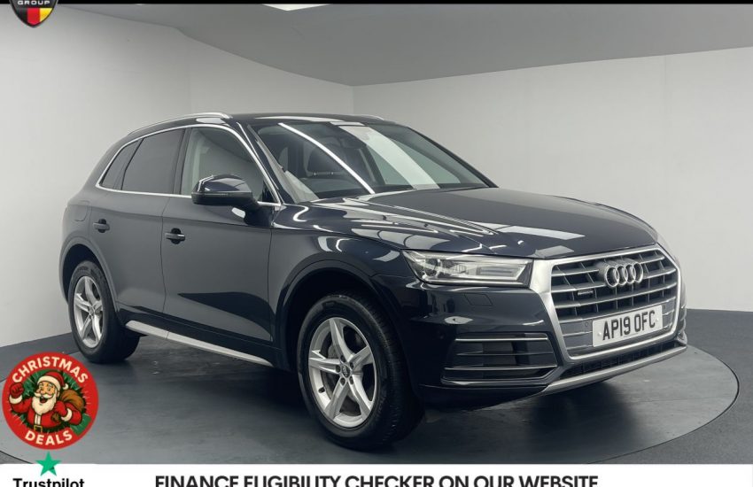 Used 2019 BLUE AUDI Q5 for sale in Manchester