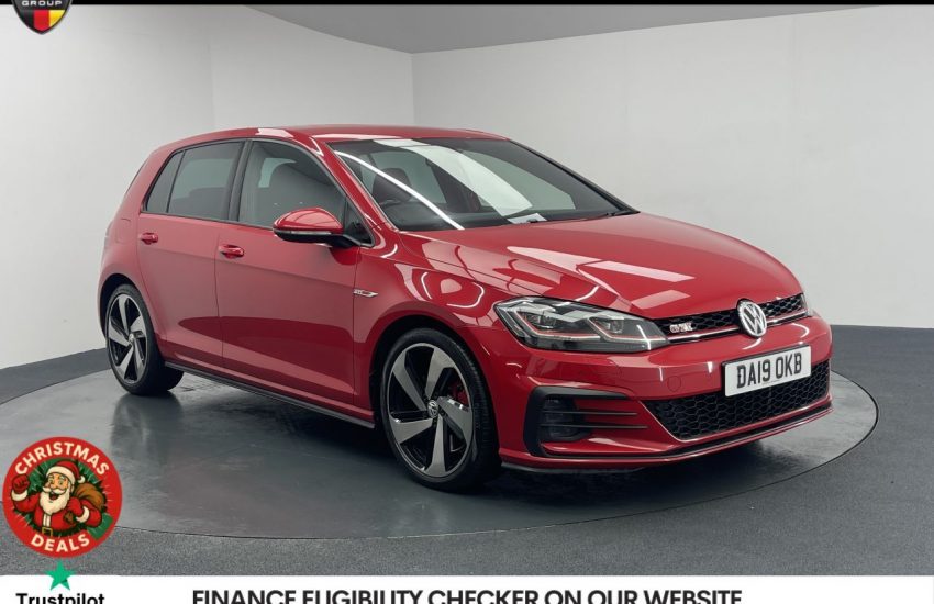 Used 2019 RED VOLKSWAGEN GOLF for sale in Manchester