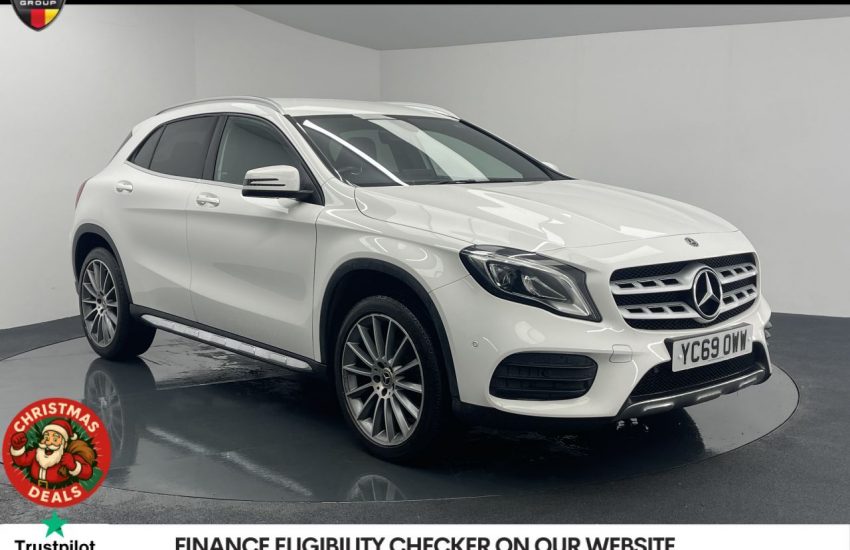 Used 2019 WHITE MERCEDES-BENZ GLA for sale in Manchester