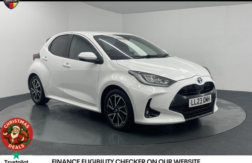 Used 2023 WHITE TOYOTA YARIS for sale in Manchester