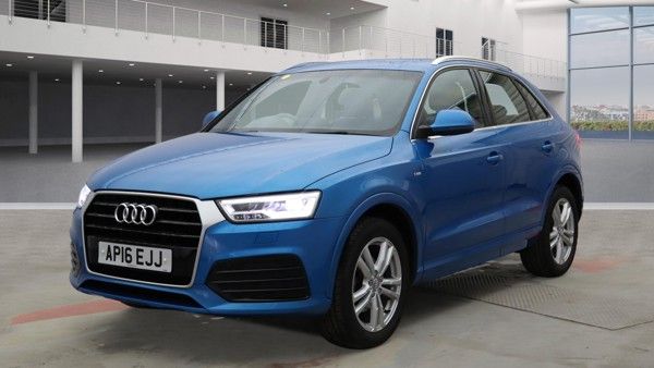 Used 2016 BLUE AUDI Q3 for sale in Manchester