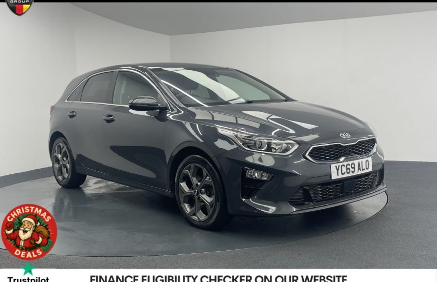 Used 2019 GREY KIA CEED for sale in Manchester