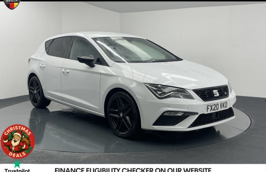 Used 2020 WHITE SEAT LEON for sale in Manchester