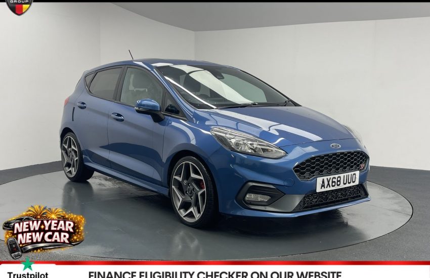 Used 2019 BLUE FORD FIESTA for sale in Manchester