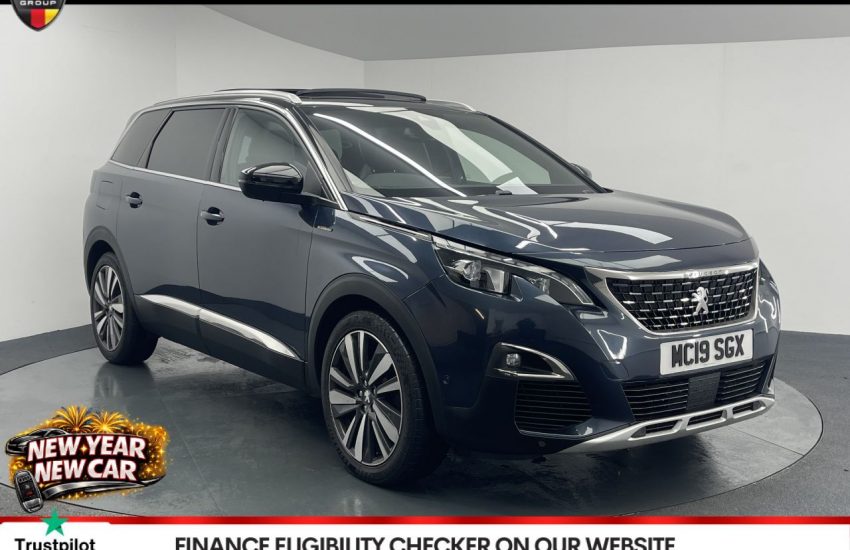 Used 2019 BLUE PEUGEOT 5008 for sale in Manchester