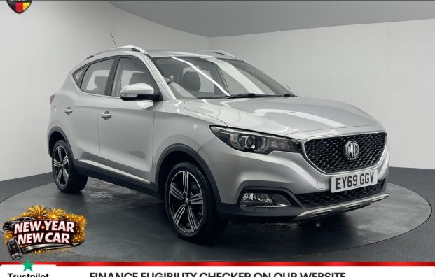 Used 2019 SILVER MG MG ZS for sale in Manchester