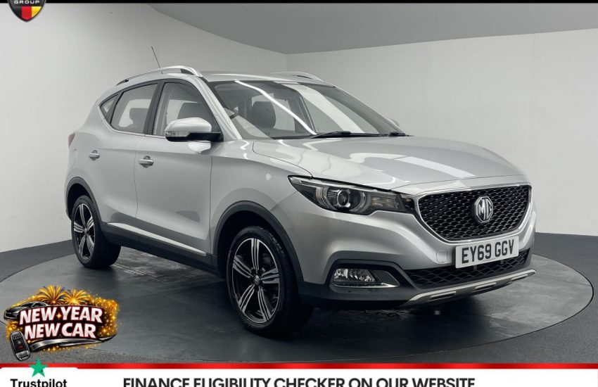 Used 2019 SILVER MG MG ZS for sale in Manchester