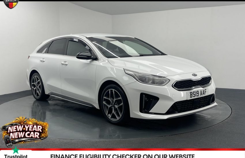 Used 2019 WHITE KIA PROCEED for sale in Manchester
