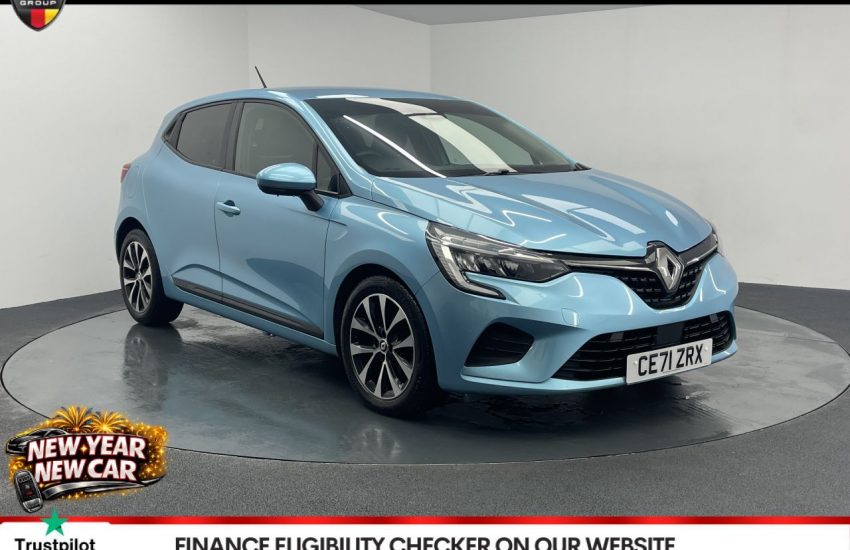 Used 2021 BLUE RENAULT CLIO for sale in Manchester