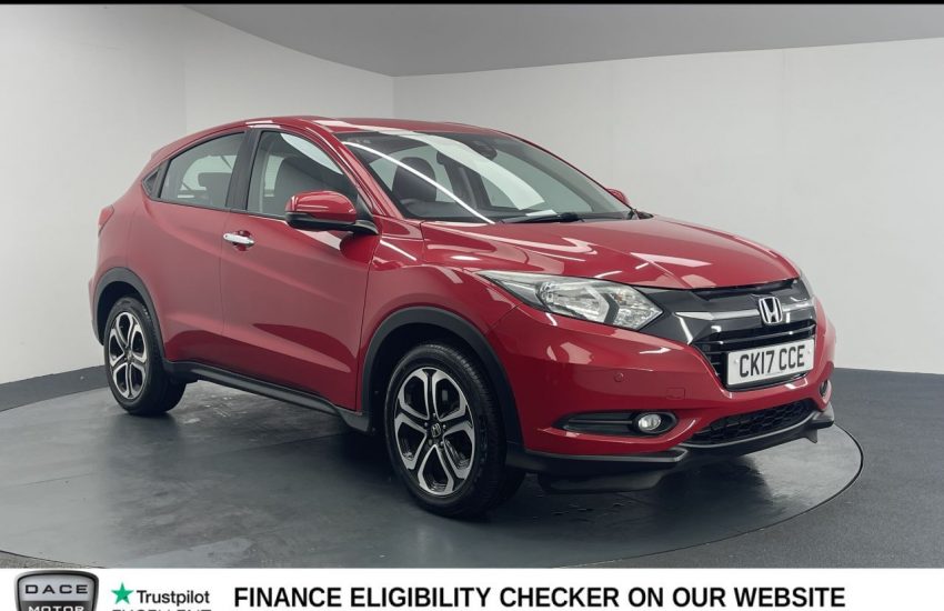Used 2017 RED HONDA HR-V for sale in Manchester
