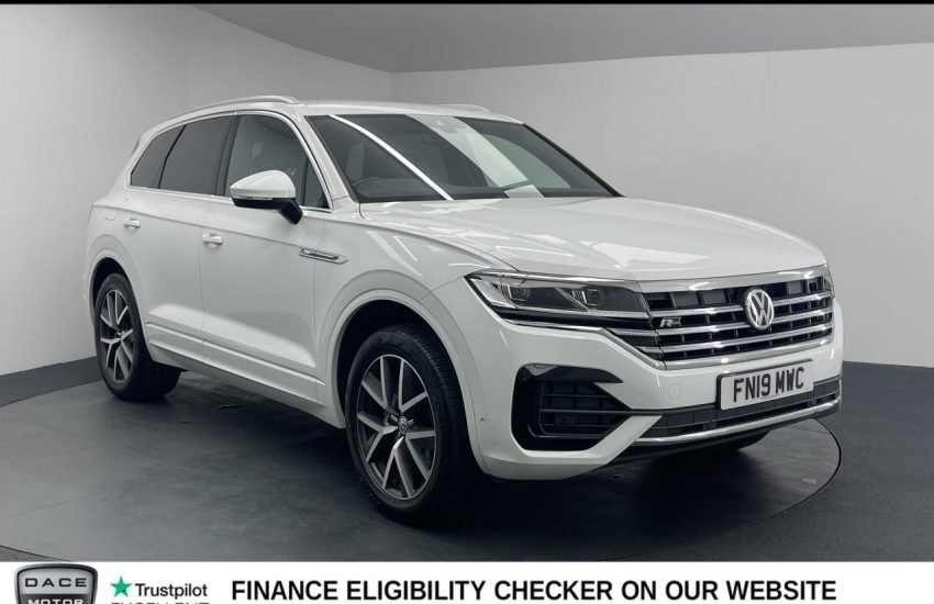 Used 2019 WHITE VOLKSWAGEN TOUAREG for sale in Manchester