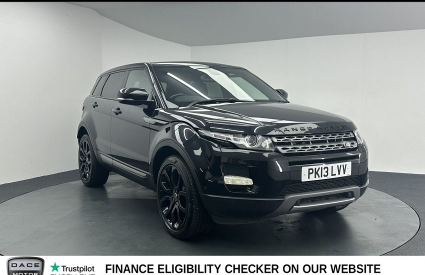 Used 2013 BLACK LAND ROVER RANGE ROVER EVOQUE for sale in Manchester