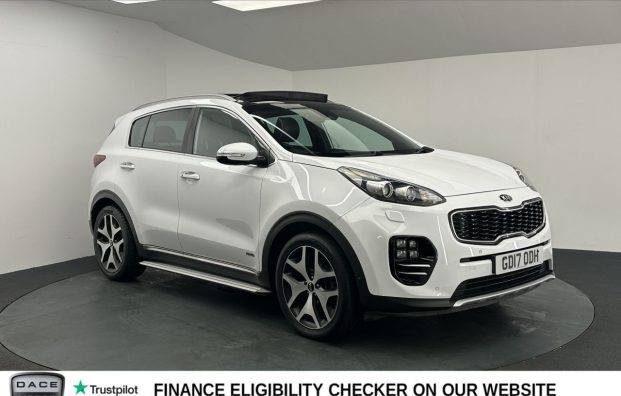 Used 2017 WHITE KIA SPORTAGE for sale in Manchester