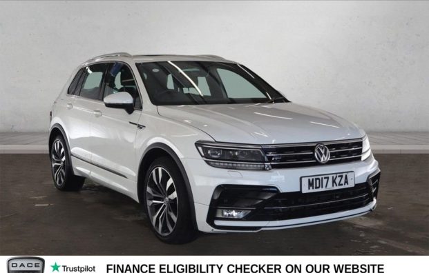 Used 2017 WHITE VOLKSWAGEN TIGUAN for sale in Manchester