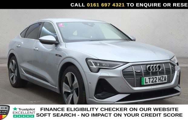 Used 2018 WHITE AUDI Q3 for sale in Manchester