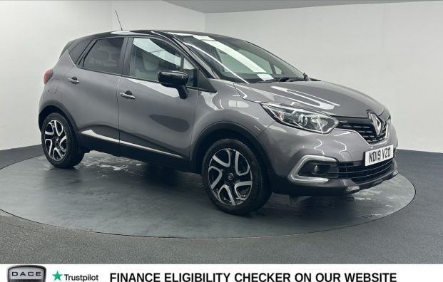 Used 2019 GREY RENAULT CAPTUR for sale in Manchester