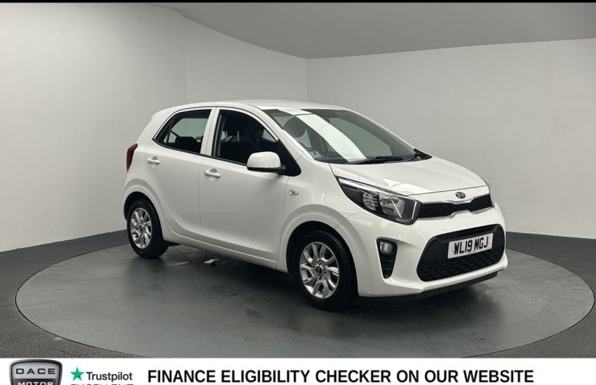 Used 2019 WHITE KIA PICANTO for sale in Manchester