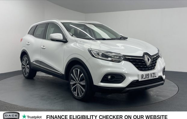 Used 2019 WHITE RENAULT KADJAR for sale in Manchester