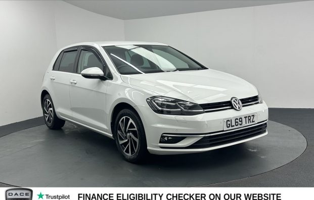 Used 2019 WHITE VOLKSWAGEN GOLF for sale in Manchester