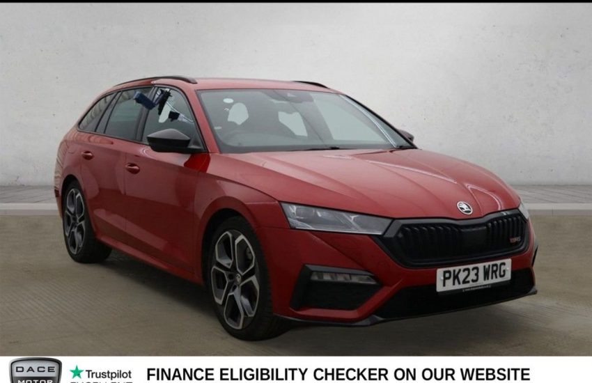 Used 2023 RED SKODA OCTAVIA for sale in Manchester