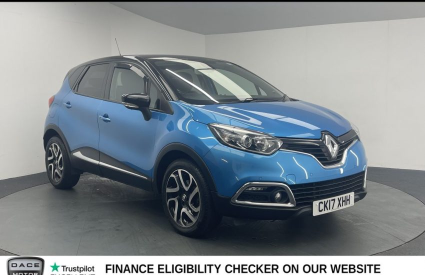 Used 2017 BLUE RENAULT CAPTUR for sale in Manchester