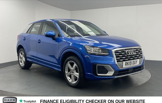 Used 2019 BLUE AUDI Q2 for sale in Manchester