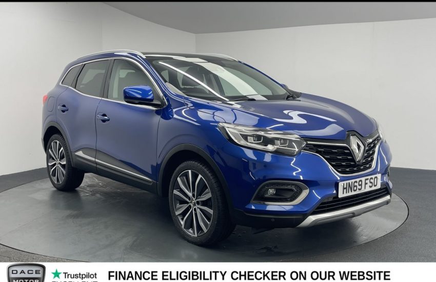 Used 2019 BLUE RENAULT KADJAR for sale in Manchester